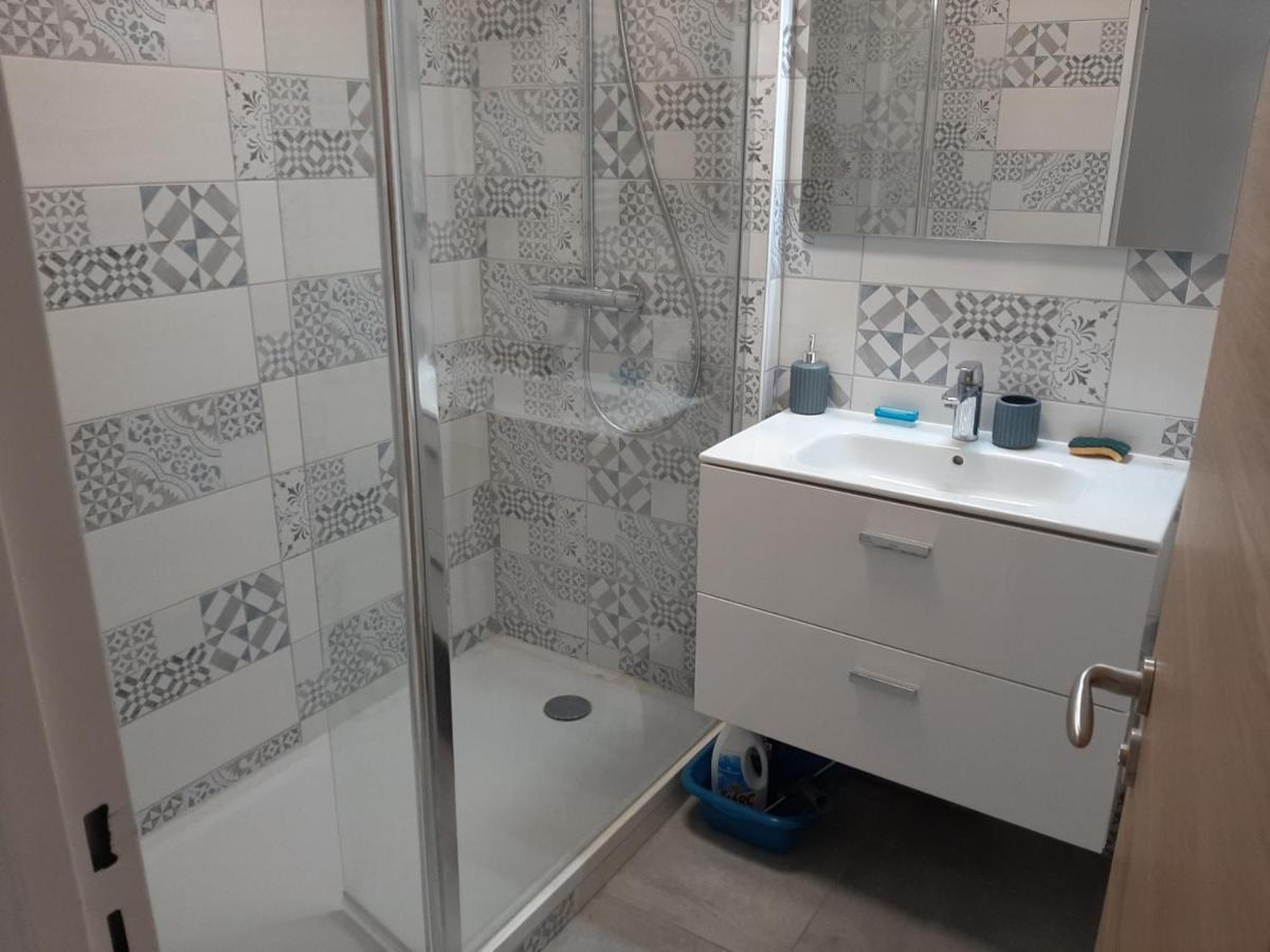 Appartement T3 Renove A 10 Min Du Centre-Ville Avec Balcon, Garage Et Wifi A Saint-Jean-De-Luz - Fr-1-239-584 Saint-Jean-de-Luz Exterior foto
